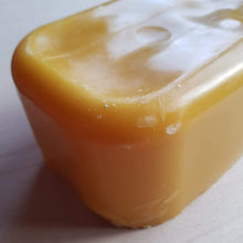 Load image into Gallery viewer, Beeswax Balm